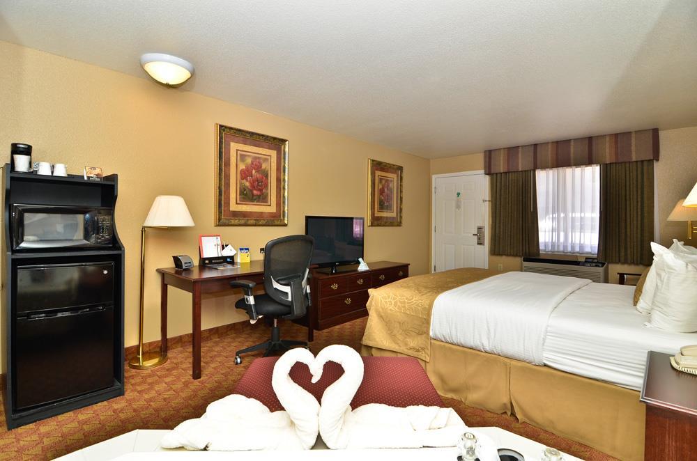 Best Western Fallon Inn & Suites Bagian luar foto