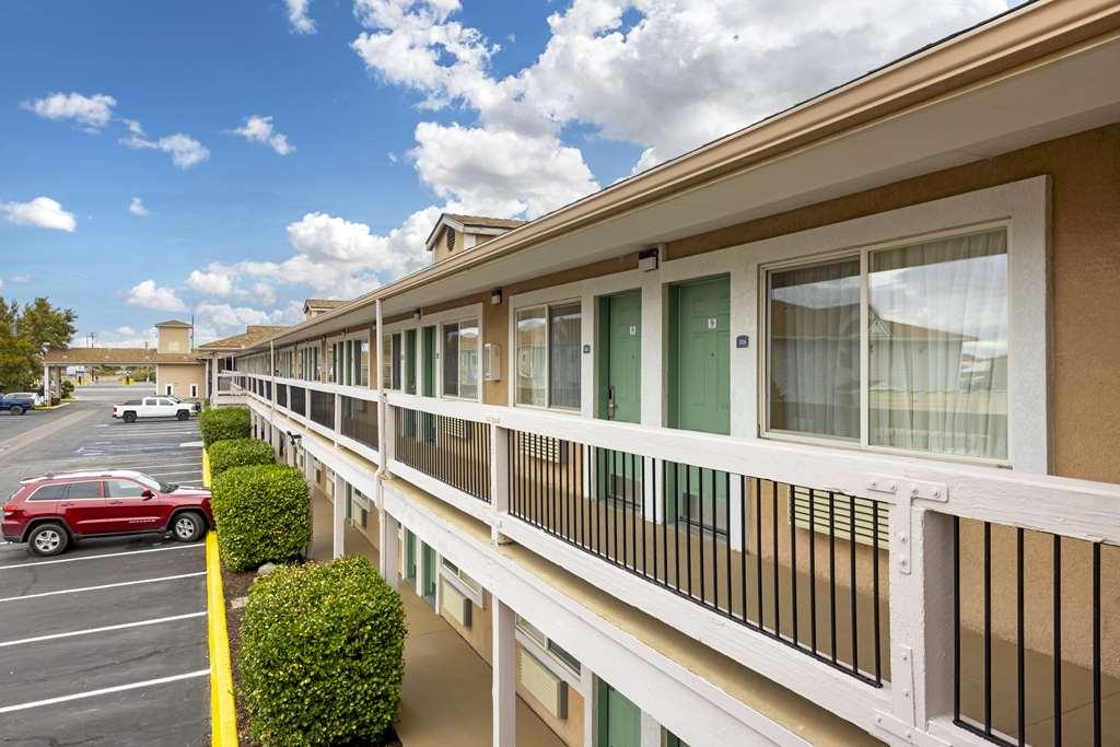 Best Western Fallon Inn & Suites Bagian luar foto