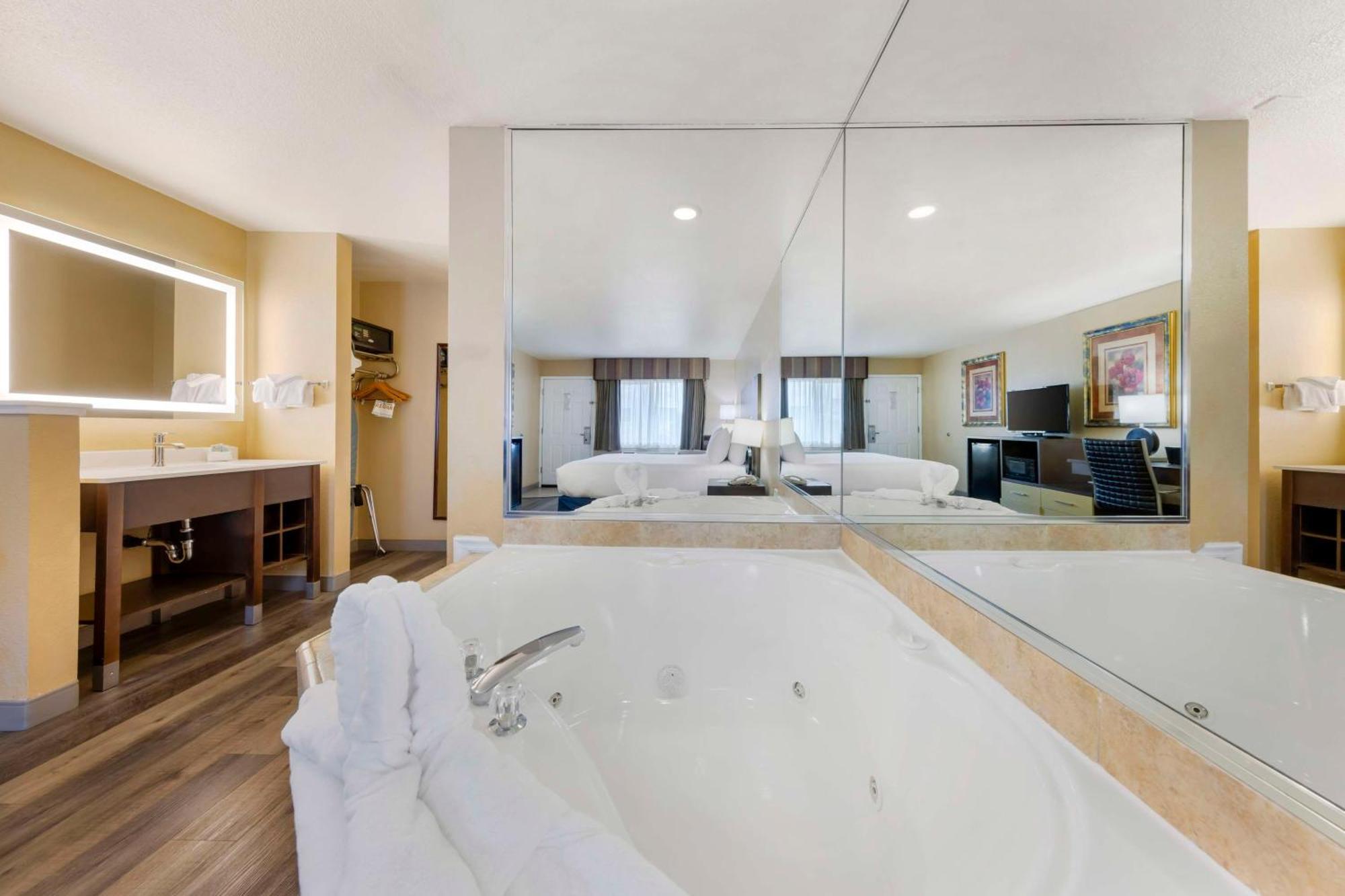 Best Western Fallon Inn & Suites Bagian luar foto