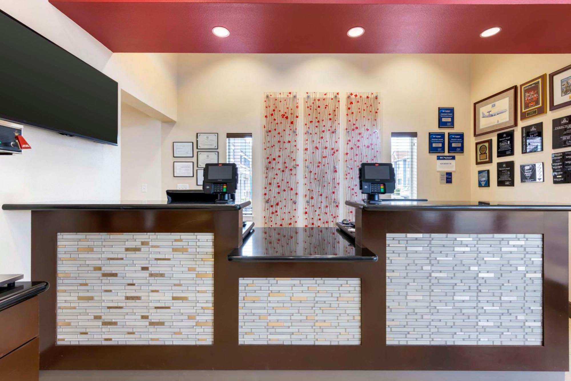 Best Western Fallon Inn & Suites Bagian luar foto