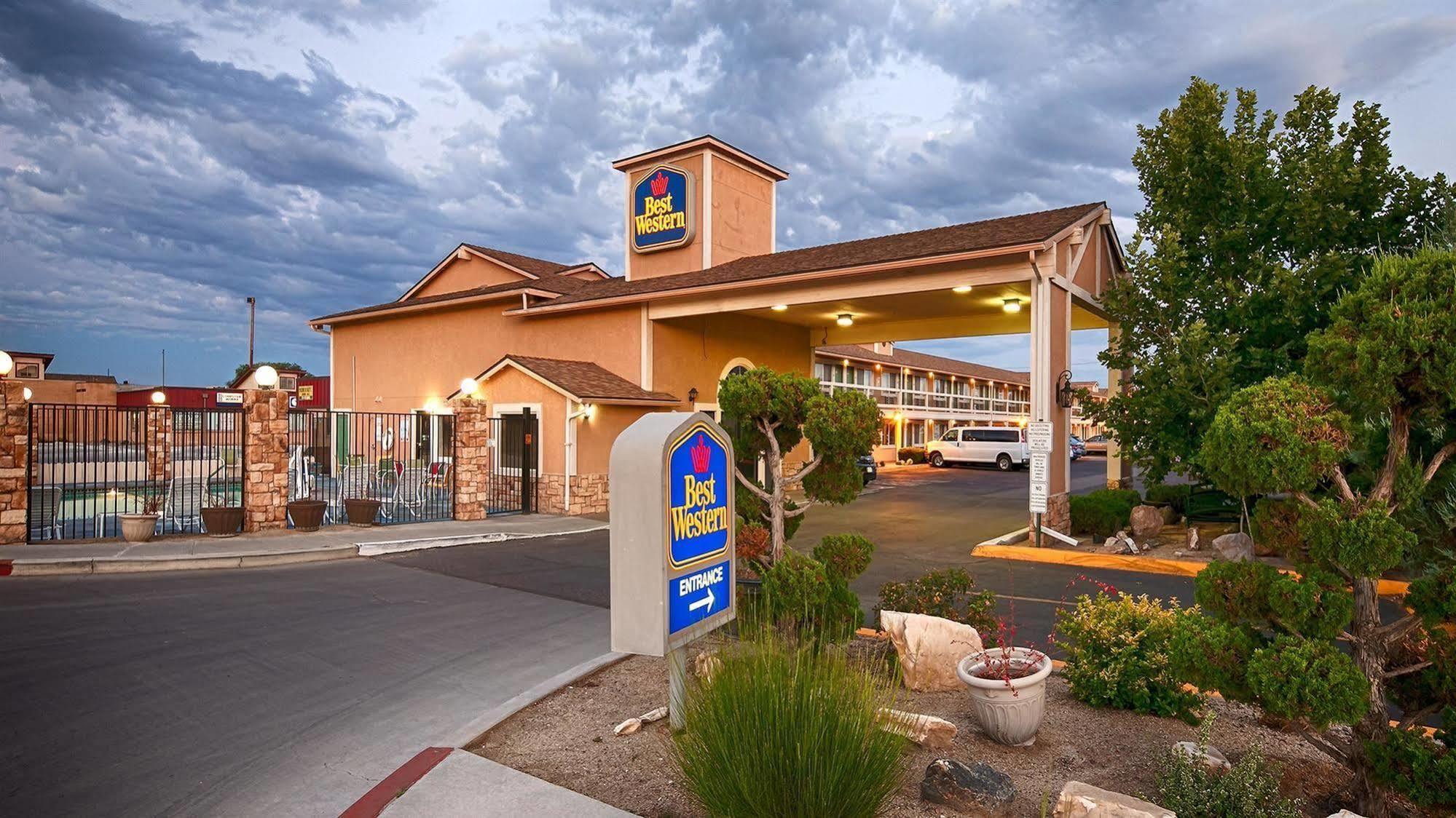 Best Western Fallon Inn & Suites Bagian luar foto